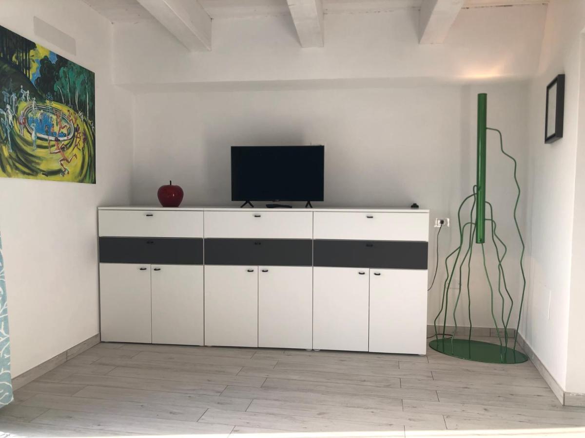 Un Capriccio - Ginepro Apartment Aieta ภายนอก รูปภาพ