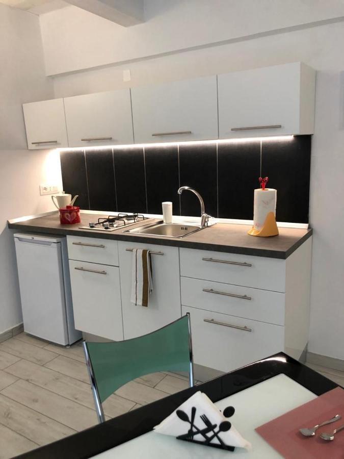 Un Capriccio - Ginepro Apartment Aieta ภายนอก รูปภาพ